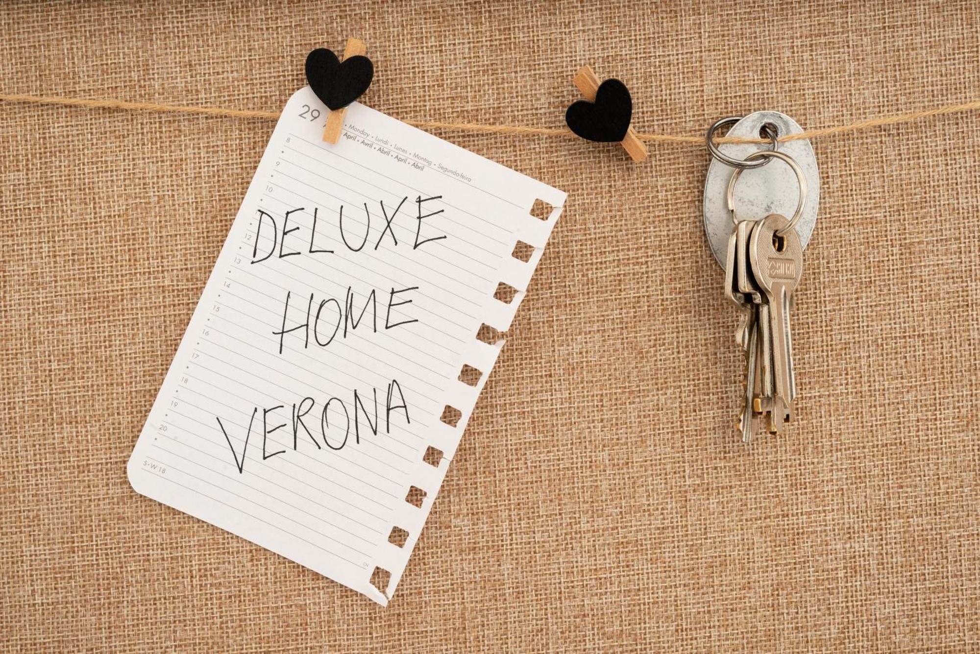 Deluxe Home ヴェローナ エクステリア 写真